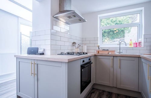 Mumbles House | Castle Square - 2 Bedroom - Mumbles