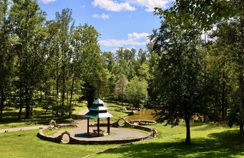 Stanardsville Apartment | Castle Suite at White Lotus Eco Spa Retreat