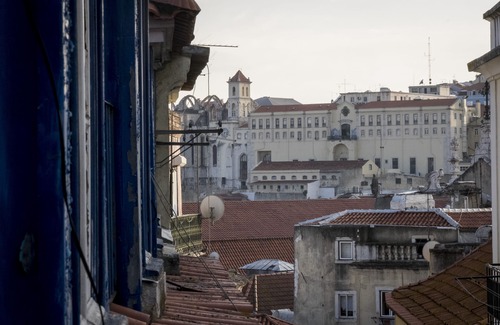 Mouraria Apartment | Castle View at Lisbon Heart Apartment, By TimeCooler