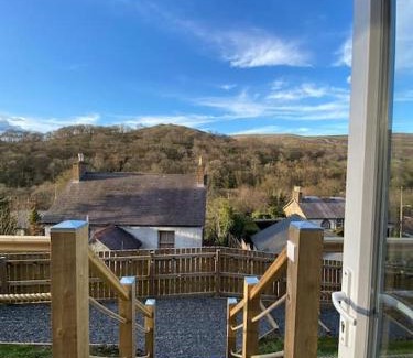 Llangollen Ski Chalet | Castle View chalet