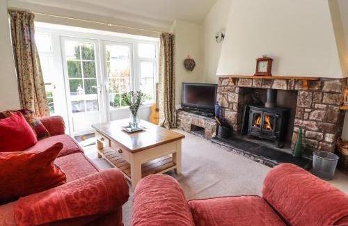 Llanychan House | Castle View Cottage