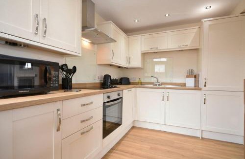 Bamburgh House | Castle View Glororum