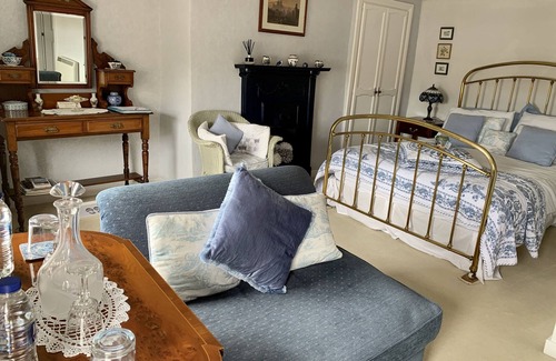 South Charlton House | Castle View Guest House