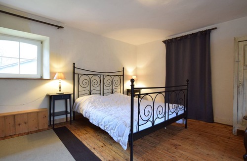 Harre Cottage | Castle wing situated in the heart of a quiet
