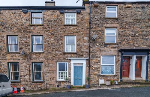Sedbergh House | Castlehaw View
