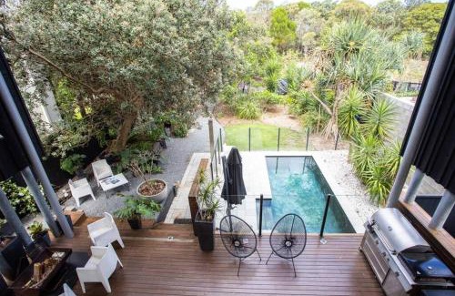 Casuarina House | Casuarina Beachfront House - Hostie Properties