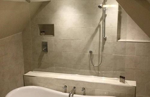 Tetbury Hotel | Cat and Custard Pot Inn