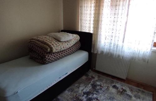 Yenimahalle Bed & Breakfast | Cat's Home
