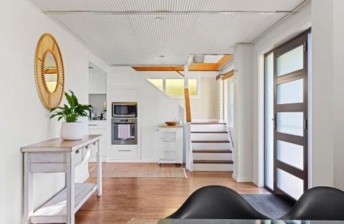 Rathmines House | Catalina Bay - Child & Pet Friendly