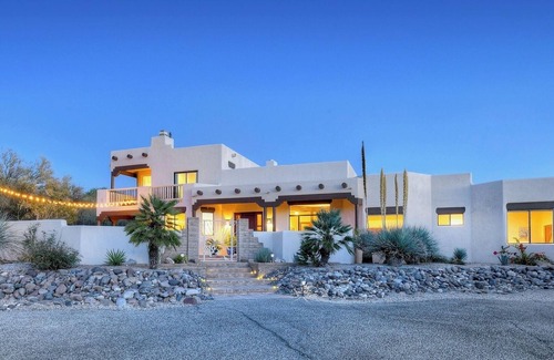 Tucson House | Catalina Breeze – Luxury Living with Heated Pool/Spa and Stunning Mountain Views