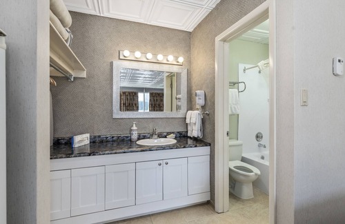Algoma District Hotel | Catalina Motel