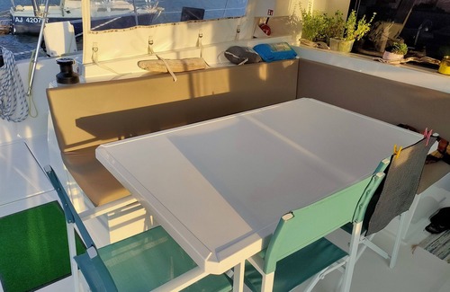Corse-du-Sud Boat Rental | Catamaran Bali 4.5 Cabine Privative Avec sde et wc