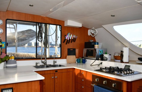 Titusville Boat Rental | Catamaran Vacation n the Water!