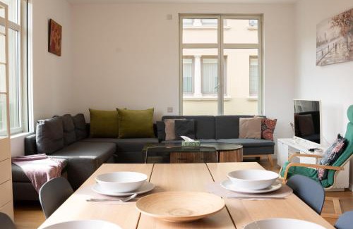 El Born Apartment | Cathedral Charm on Via Lantana