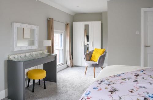 Lichfield Apartment | Cathedral view