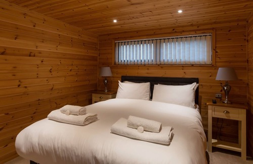 Ely Cabin | Cathedral View 2 - Luxury Lodge with Hot Tub