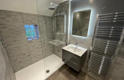 Tideswell House | Cathedral View