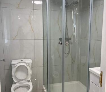 Crewe Apartment | Catherine 5 bedroom house