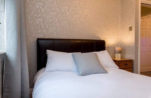 Boston Apartment | Cattle Market View Apartment