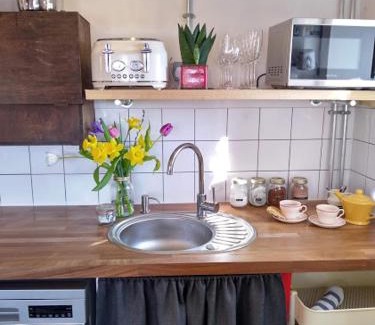 Molleston House | Cattle Shed Cottage