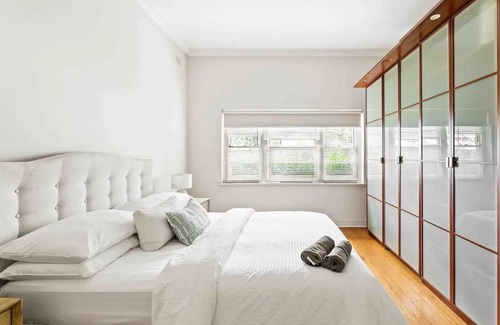 Caulfield North House | Caulfield Delight Astute Traveller