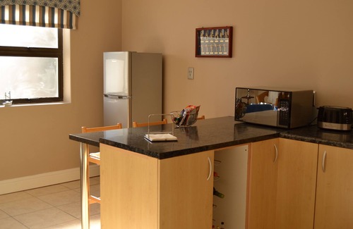 Summerstrand Apartment | Caulfield self Catering