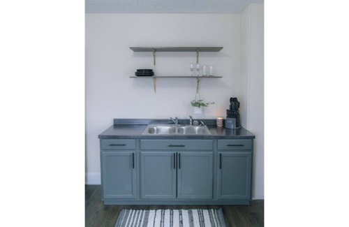Wilmington House | Causa on Main: Lovely 1-bedroom rental unit