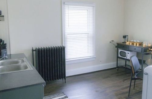 Wilmington House | Causa on Main: Lovely 1-bedroom rental unit