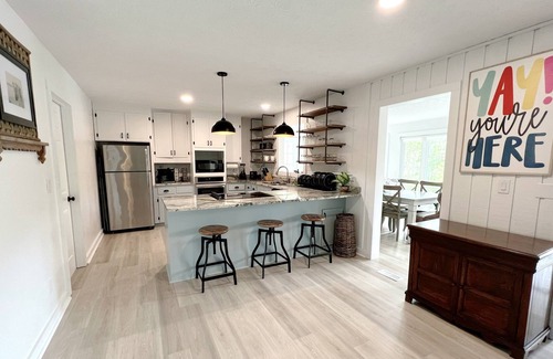 Reed Creek House | Cause Beaches Be Salty Lake House