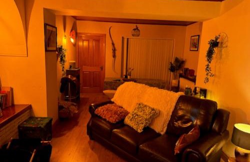 Bushmills House | Causeway Headland Gem - 4BD Cottage Retreat