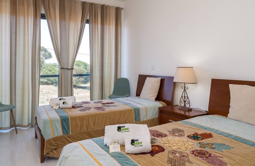 Quarteira Apartment | Cavalo Preto Beach Apartment (S33)