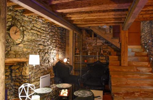 Arbois Apartment | Caveau Contemporain KV'O37