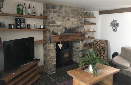 Castleton House | Cavedale Cottage