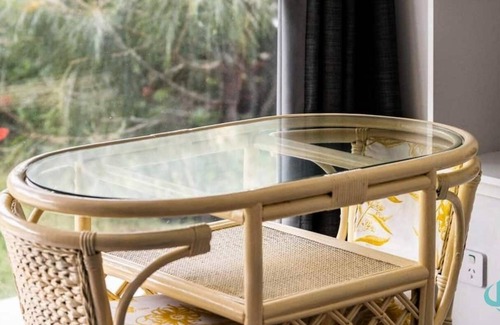Caves Beach Apartment | Caves Cottage Guest Suite - perfect for couples