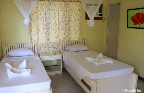 Mambajao Hotel | Caves Dive Resort