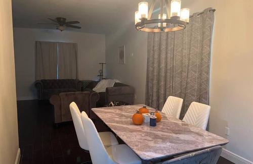 Temple Terrace House | Caviar Koven