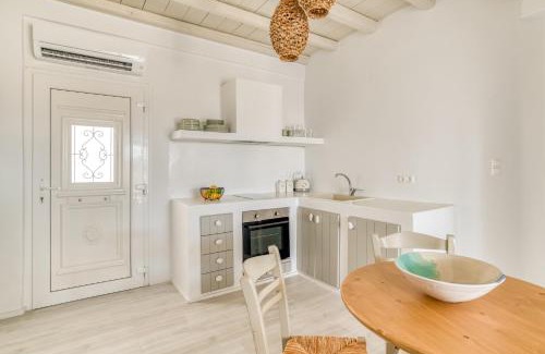 Aliki Apartment | Cavos Paros Stunning Two bedroom Apartment With Spacious Veranda In Aliki, Paros