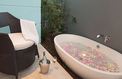 Byron Bay Villa | Cavvanbah | Gypsy Villa - Construction Zone