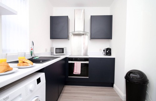 Newport Apartment | Caxton Place by Tŷ SA