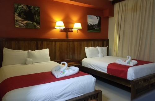 Caye Caulker Hotel | Caye Caulker Plaza Hotel