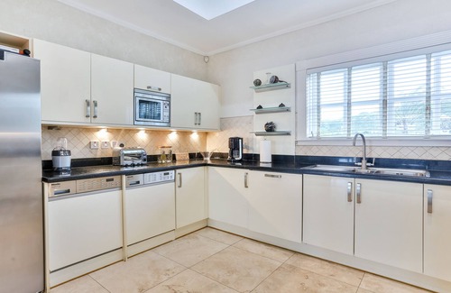 Mount Hardy Villa | Cayman Villa - Contemporary 4 bedroom Villa with Stunning Ocean Views