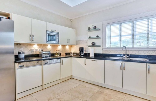 Sea Breeze Hills Villa | Cayman Villa Luxury villa