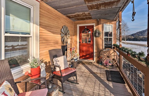 Cazenovia House | Cazenovia Vacation Rental w/ Yard & Grill