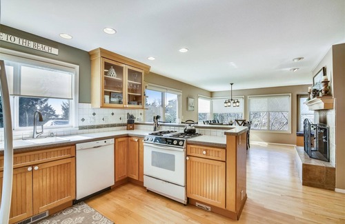 Tolovana Park House | CB Sands - Beachcomber Vacation Homes