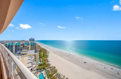 Sand Key Condo | CBC 1-19D Amazing Gulf & Intercoastal Views, Pool, Hot Tub, Gym, Sauna & Pickleball!