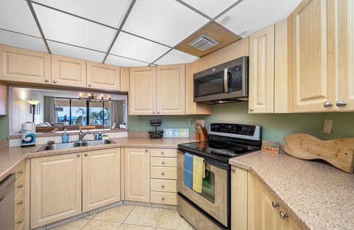 Sand Key Condo | CBC 1-3E –Gulf & Intercoastal Views, pool, hot tub, gym, tennis, 4 Balconies!