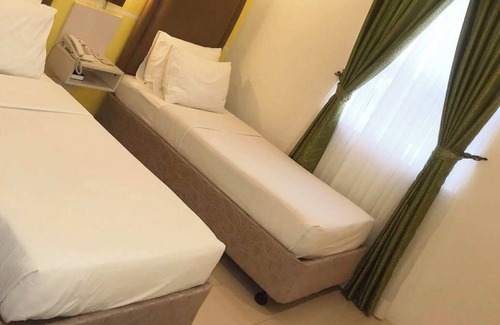 Cebu Hotel | Cebu Uncle Toms Cabin Hotel powered by Cocotel