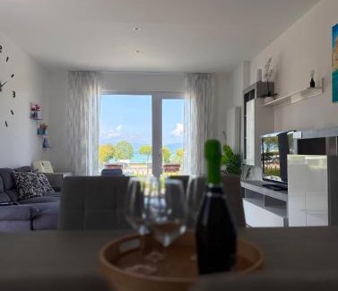 Lugana Apartment | Cecilia Sirmione Appartamento