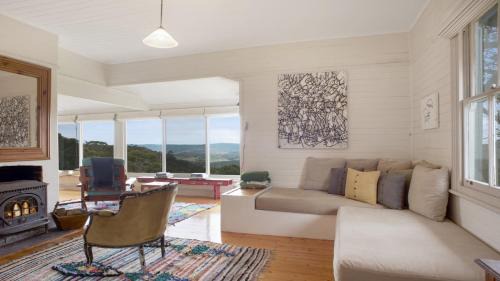 Blackheath House | Cecils Chair Blackheath Blue Mountains