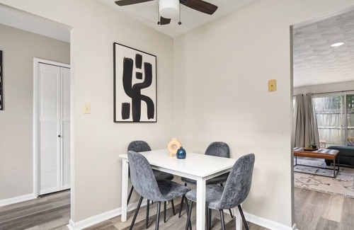 Heath Apartment | Cedar and Oak - 2 BR, One Story Apartment, King Beds, Private Patio